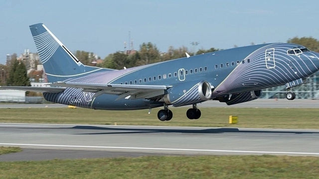 Boeing 737-500