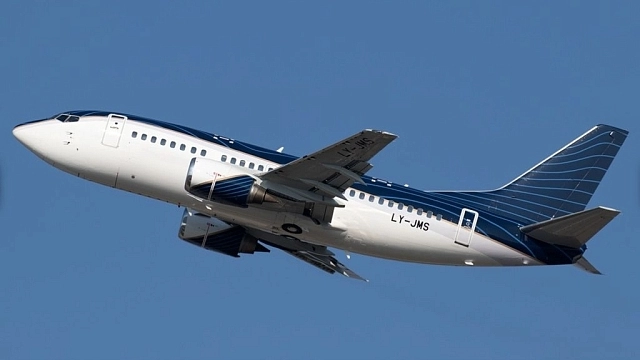 Boeing 737-500